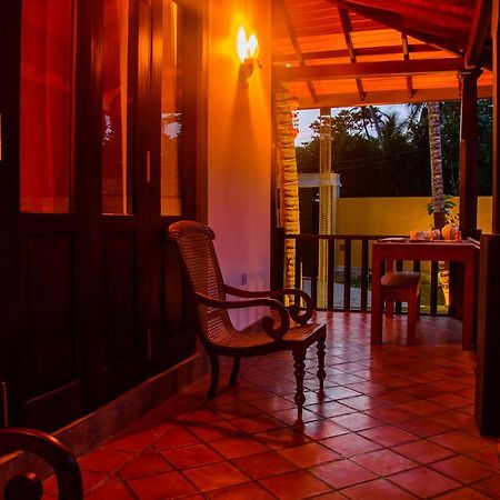 Breeze Villa Unawatuna Galle Extérieur photo
